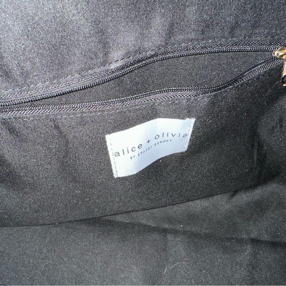 Alice and Olivia overnight bag - Picture 5 of 7